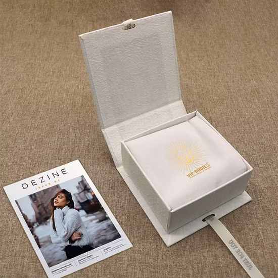 High Quality Paper Jewelry Gift Packaging Boxes Wholesale with Custom Logo Printing