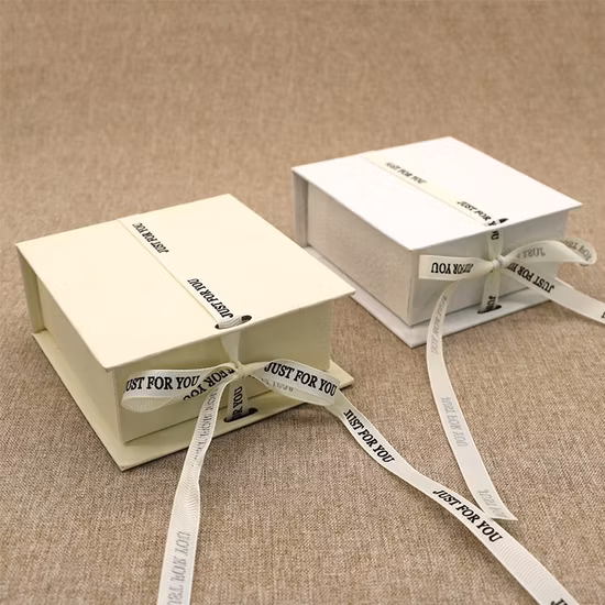 High Quality Paper Jewelry Gift Packaging Boxes Wholesale with Custom Logo Printing