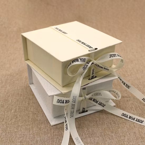 High Quality Paper Jewelry Gift Packaging Boxes Wholesale with Custom Logo Printing