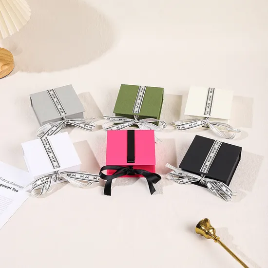 High Quality Paper Jewelry Gift Packaging Boxes Wholesale with Custom Logo Printing